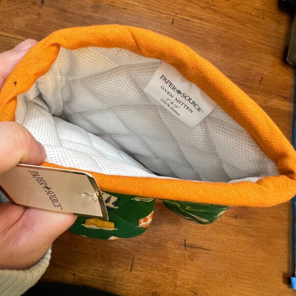 Paper‎ Source Hot Stuff Oven Mitt Green 100% Cotton Vintage Retro Style NWT - Picture 3 of 3